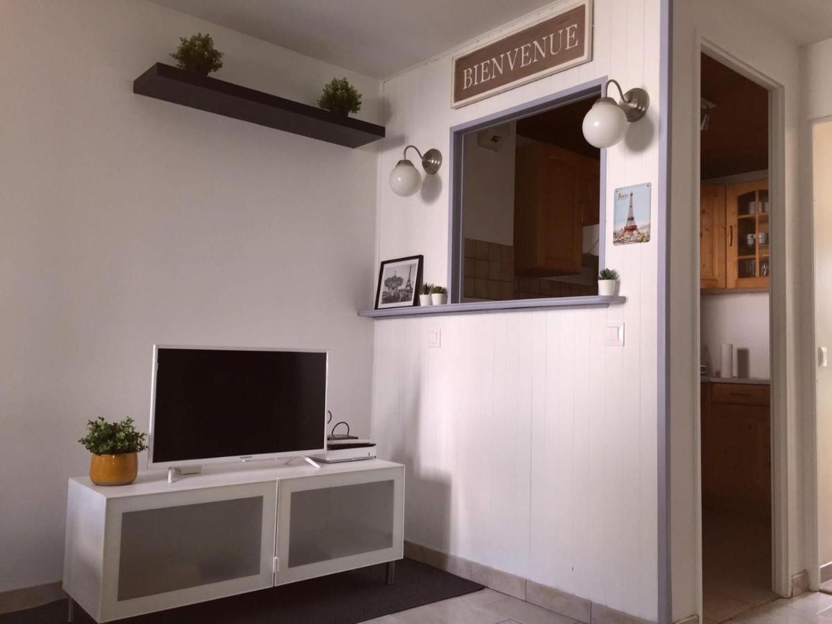 Appartement Eco 6 Personnes Маньї-ле-Онгр Екстер'єр фото