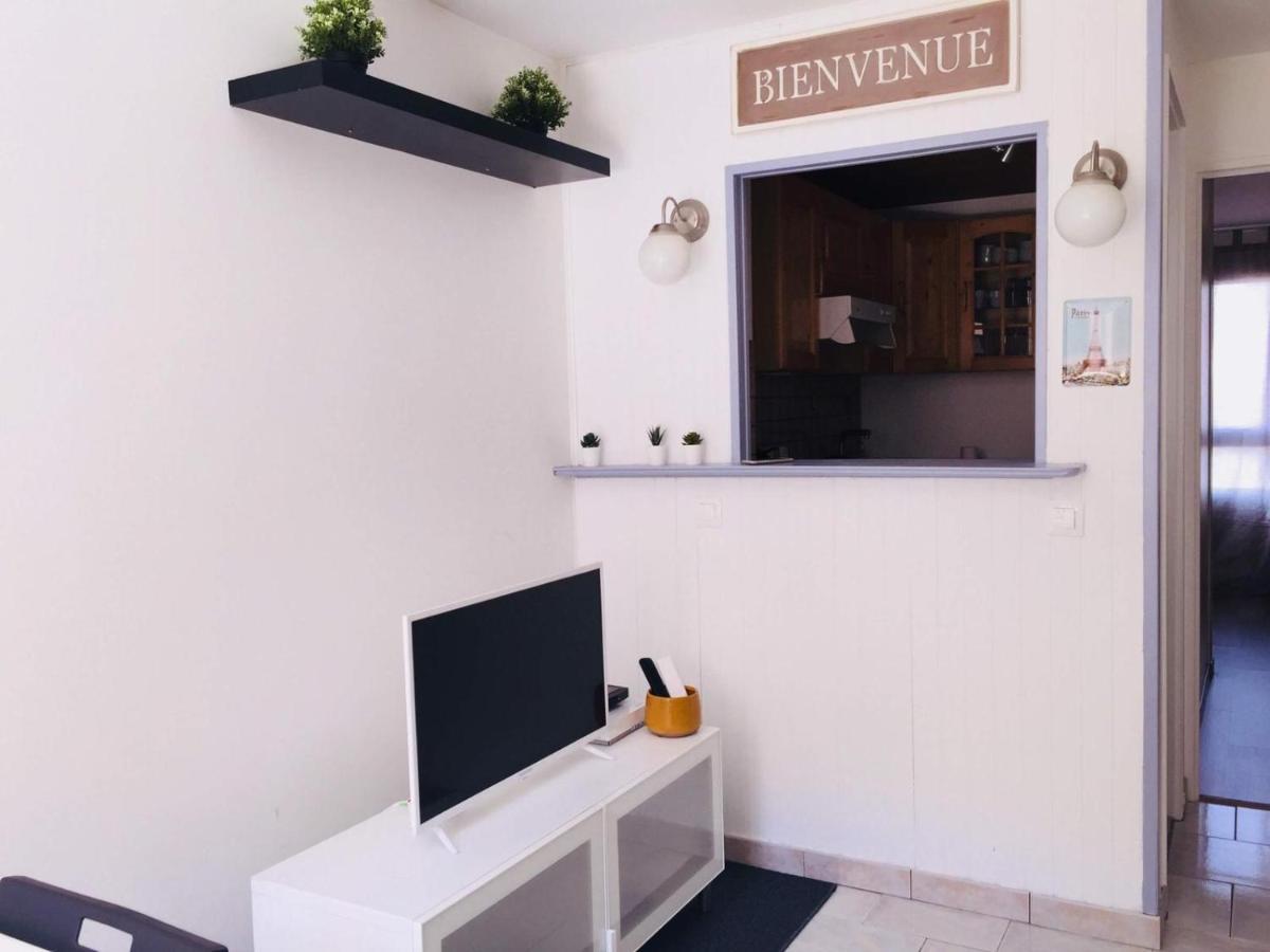 Appartement Eco 6 Personnes Маньї-ле-Онгр Екстер'єр фото