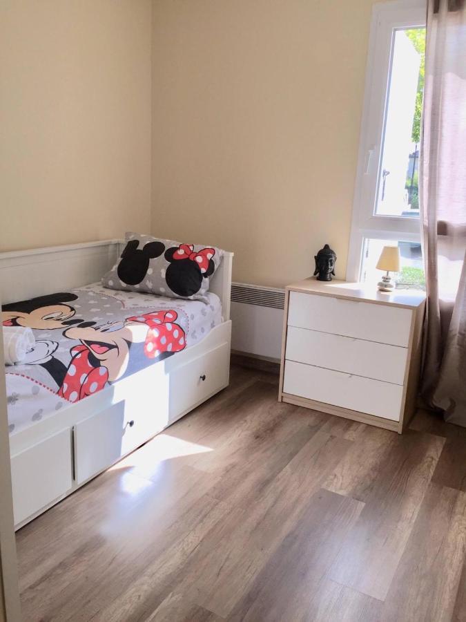 Appartement Eco 6 Personnes Маньї-ле-Онгр Екстер'єр фото