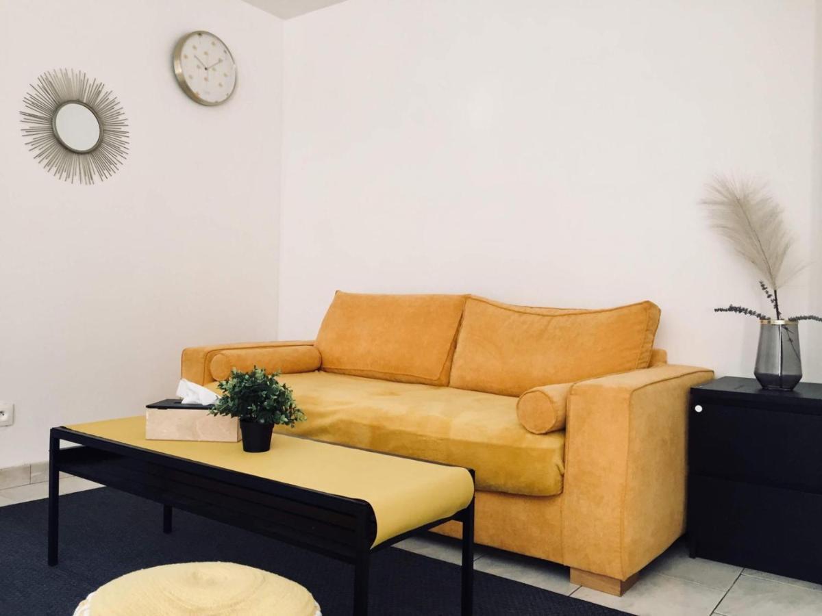 Appartement Eco 6 Personnes Маньї-ле-Онгр Екстер'єр фото